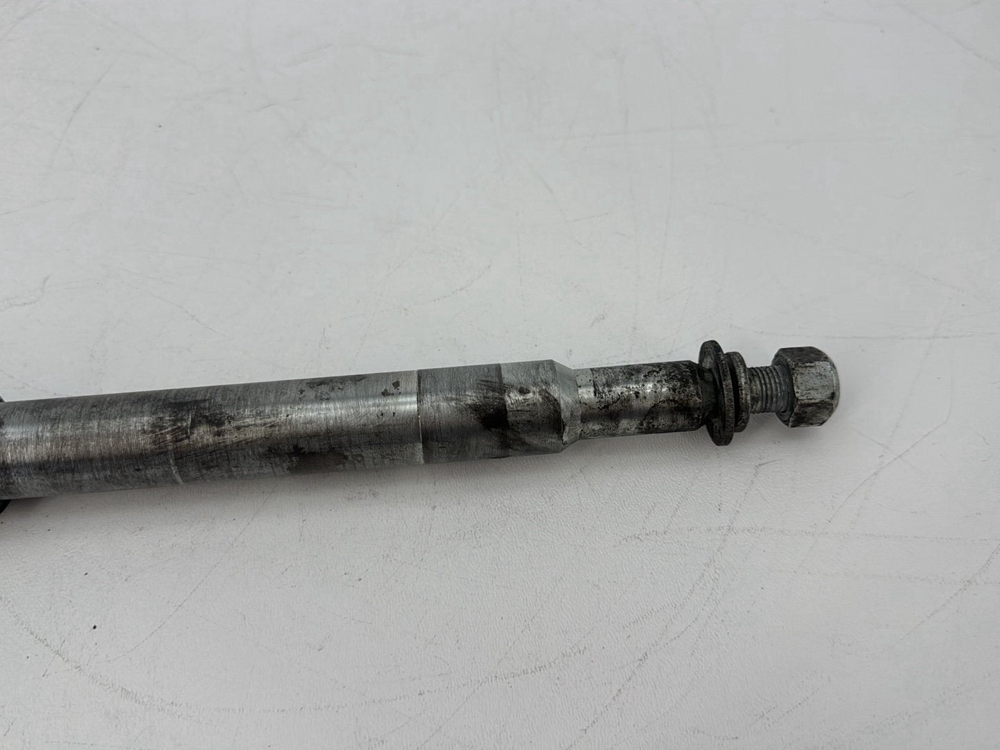 1999 - 2006 Harley-Davidson Touring Electra Glide Classic Front Wheel Axle Bolt Shaft