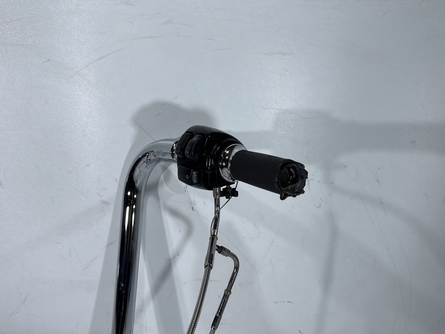 1998 Harley Softail Custom FXSTC OEM Handlebars Left Right Switches Controls