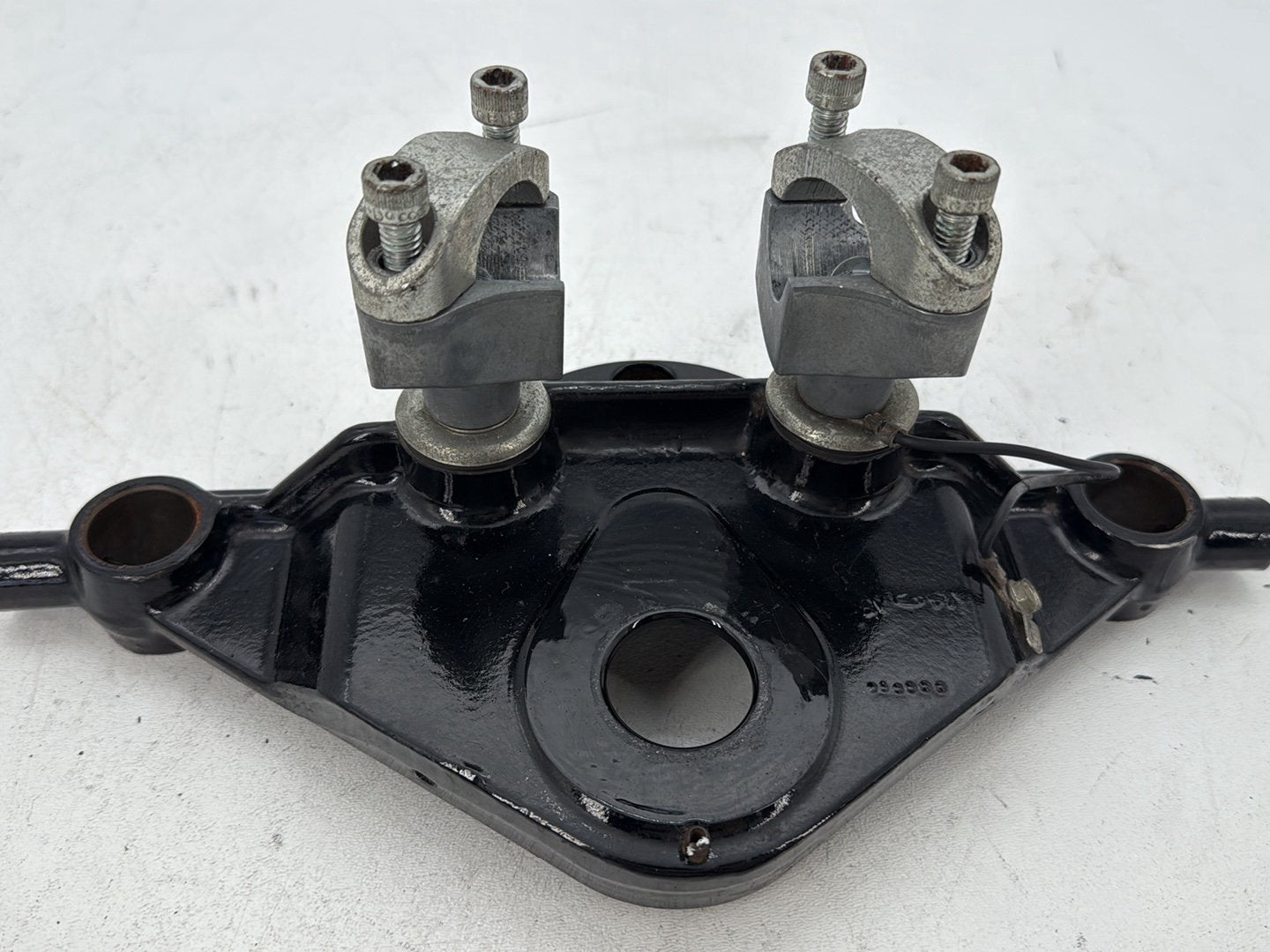 2007 Harley Street Glide Touring FLHX OEM Front Fork Upper Triple Tree Clamps