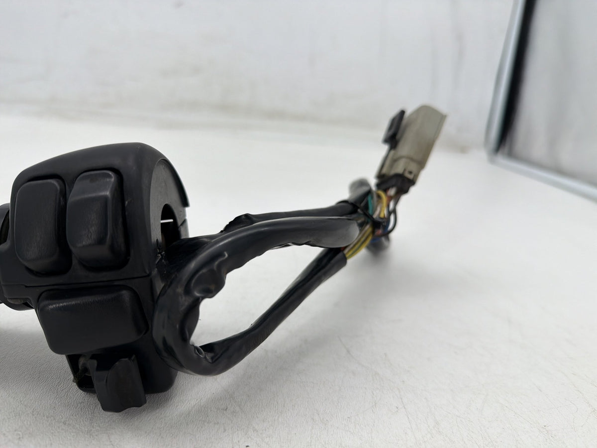 2012 Harley Electra Touring Ultra OEM Right Engine Start Kill Switches Controls