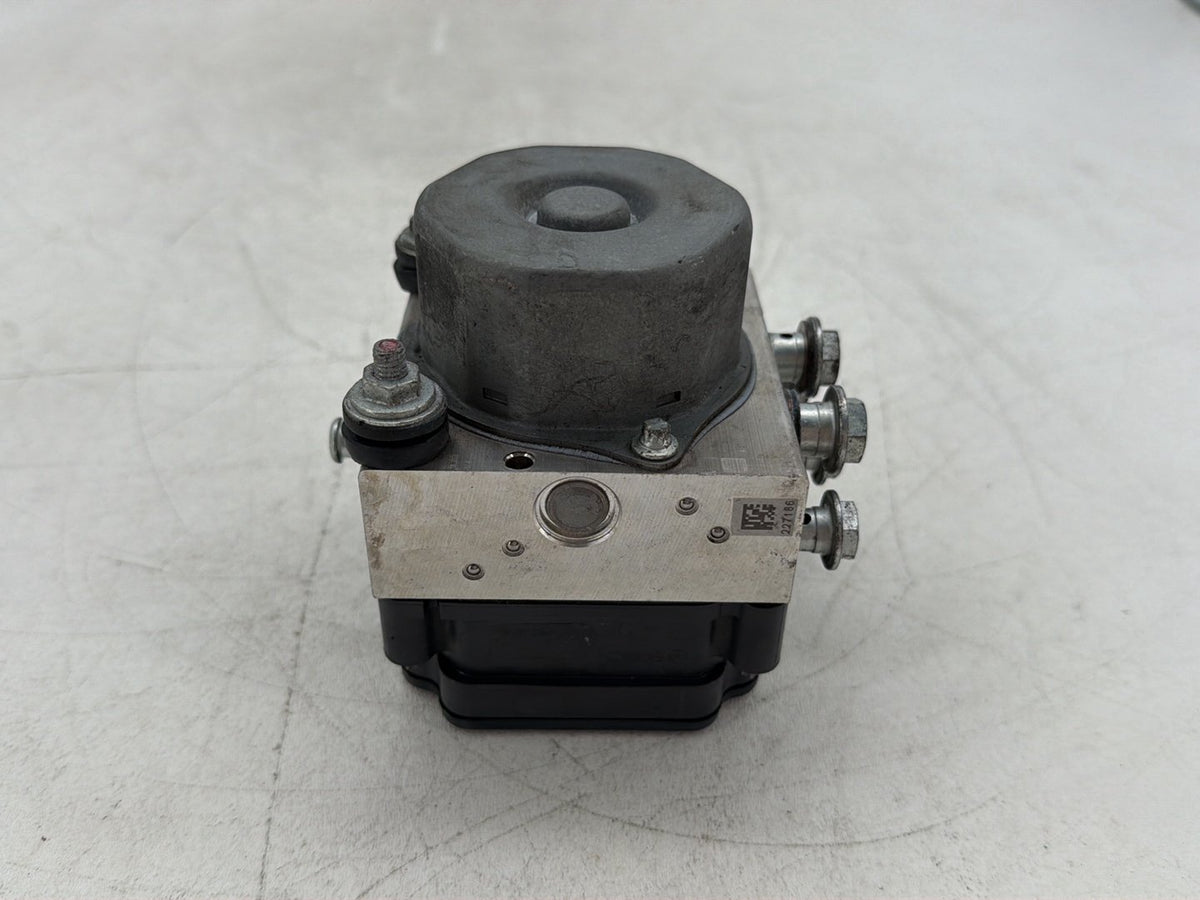 2018 Harley Road Glide Touring FLTRXS OEM ABS Brake Pump & Control Module