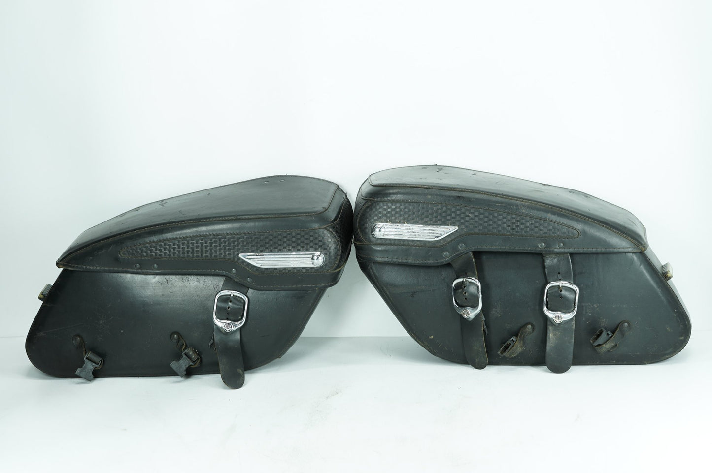 1999 - 2006 Harley-Davidson Softail Fat Boy Rear Left Right Saddlebags Luggage Leather 91139-98A