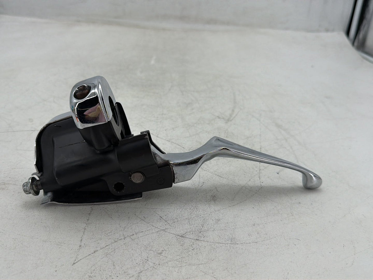 2006 Harley Electra Glide Touring Ultra FLHTCUI OEM Front Right Brake Lever Master Cylinder