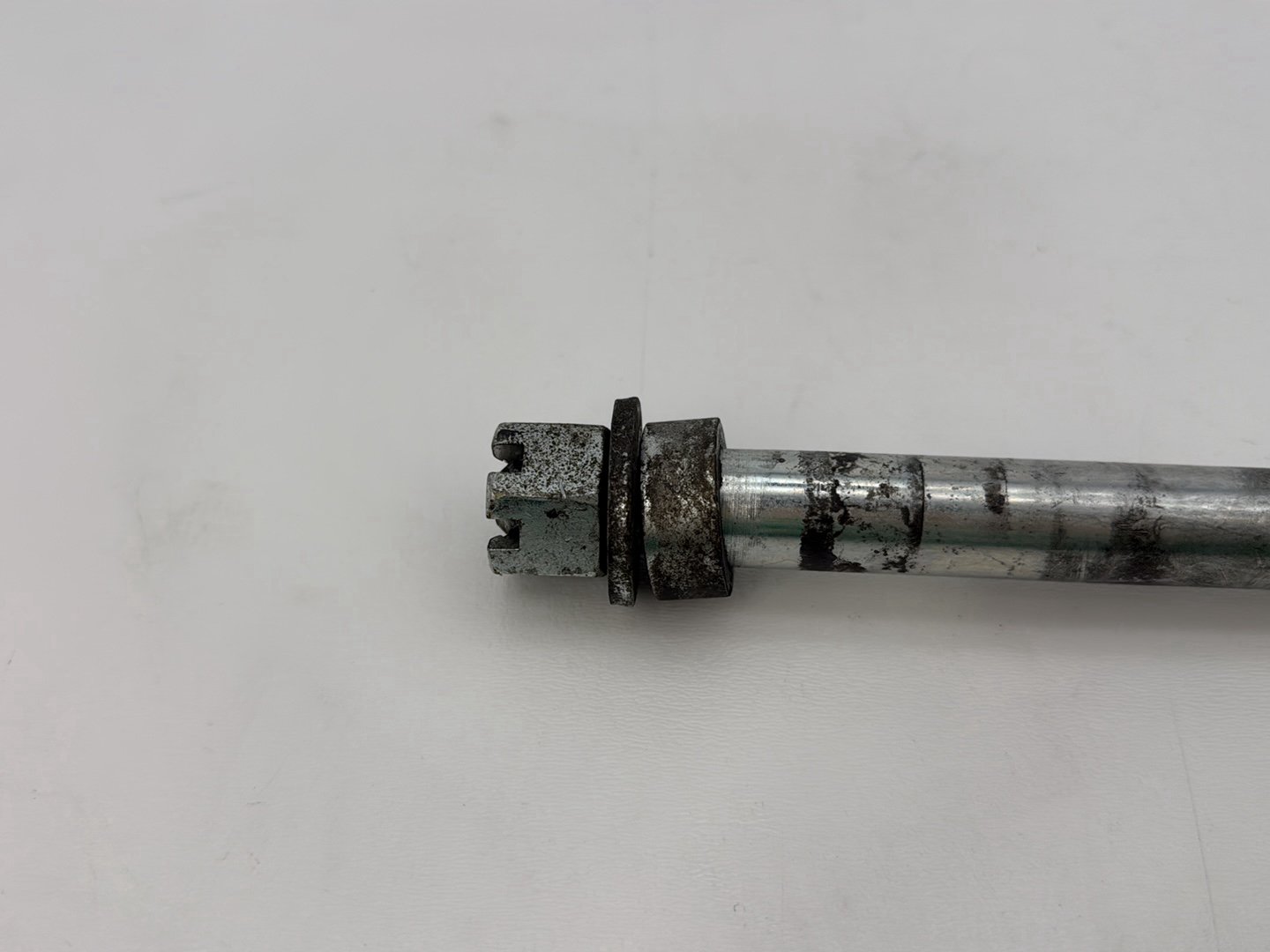2003 Harley Sportster XL1200C 1200 Custom Anniversary OEM Rear Wheel Axle Bolt Shaft
