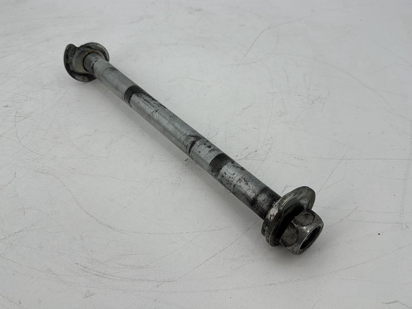 2008 - 2016 Harley-Davidson Touring Electra Glide Ultra Rear Wheel Axle Bolt Shaft