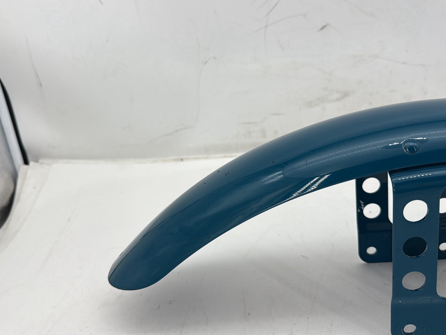 2001 Harley Sportster 883 Hugger XLH883 OEM Front Wheel Fender Shell Panel