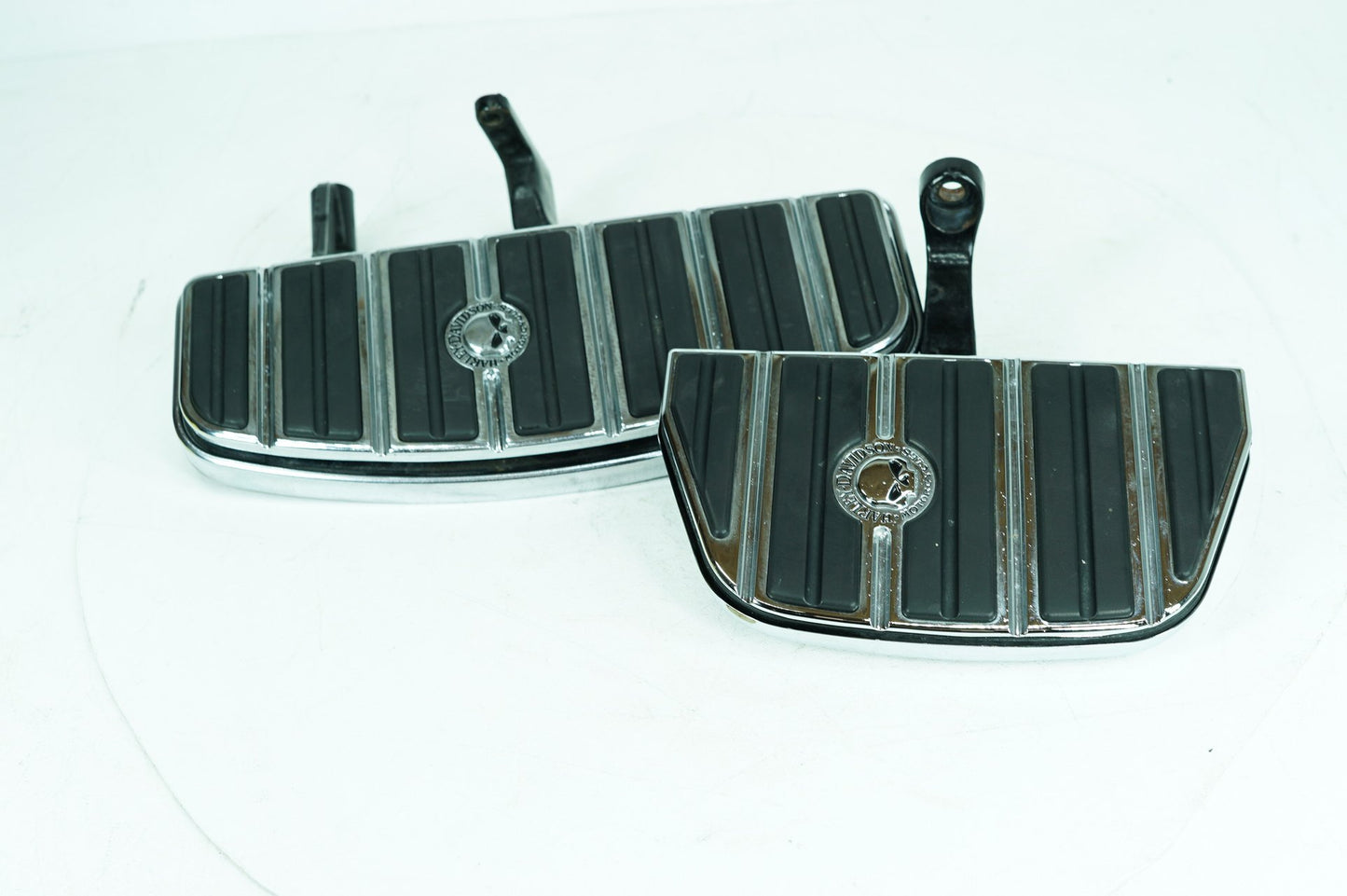 1984 - 1998 Harley-Davidson Touring Road Glide Left Driver 1 Floorboard Foot Rest 50621-79A