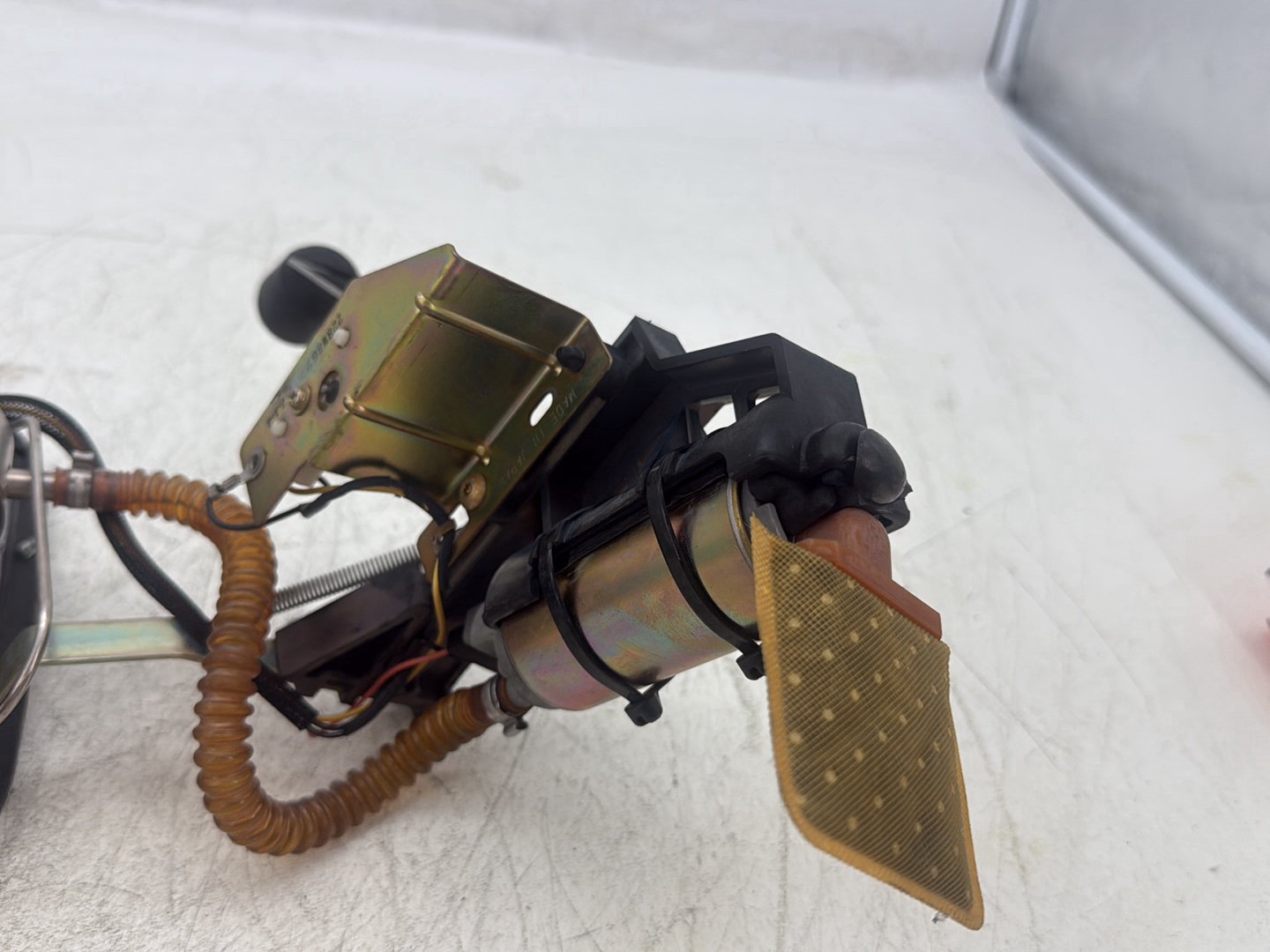 2004 Harley Road King Touring Custom FLHRSI OEM Gas Gasoline Fuel Petrol Pump Sending