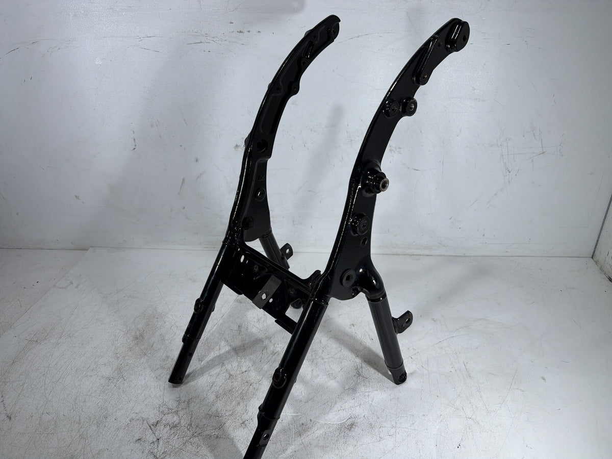 2010 Harley Street Glide Touring FLHX OEM Rear Sub Frame Subframe Tail Rail