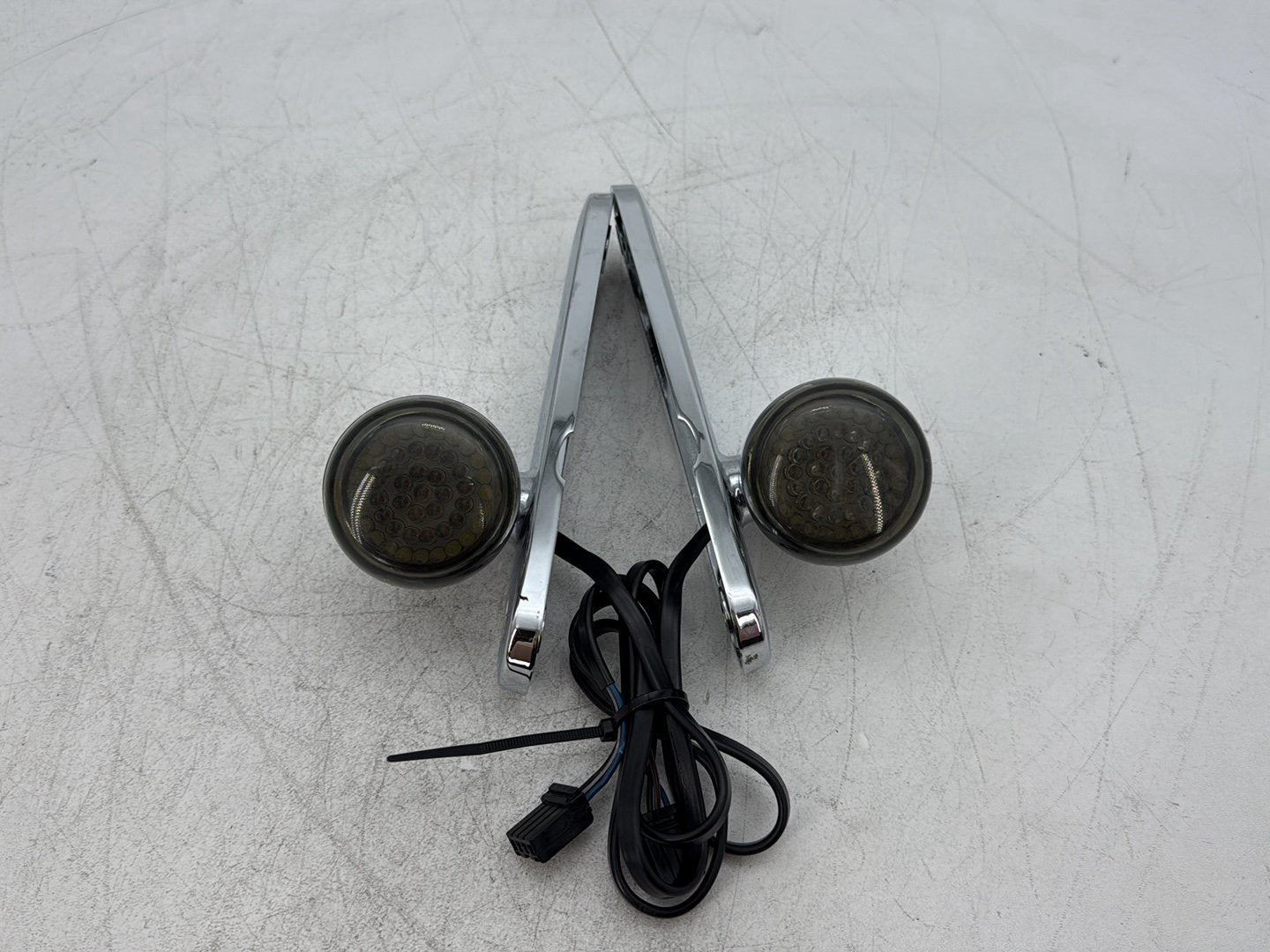2010 Harley Street Glide Touring FLHX OEM Front Left Right Turn Signal Indicators