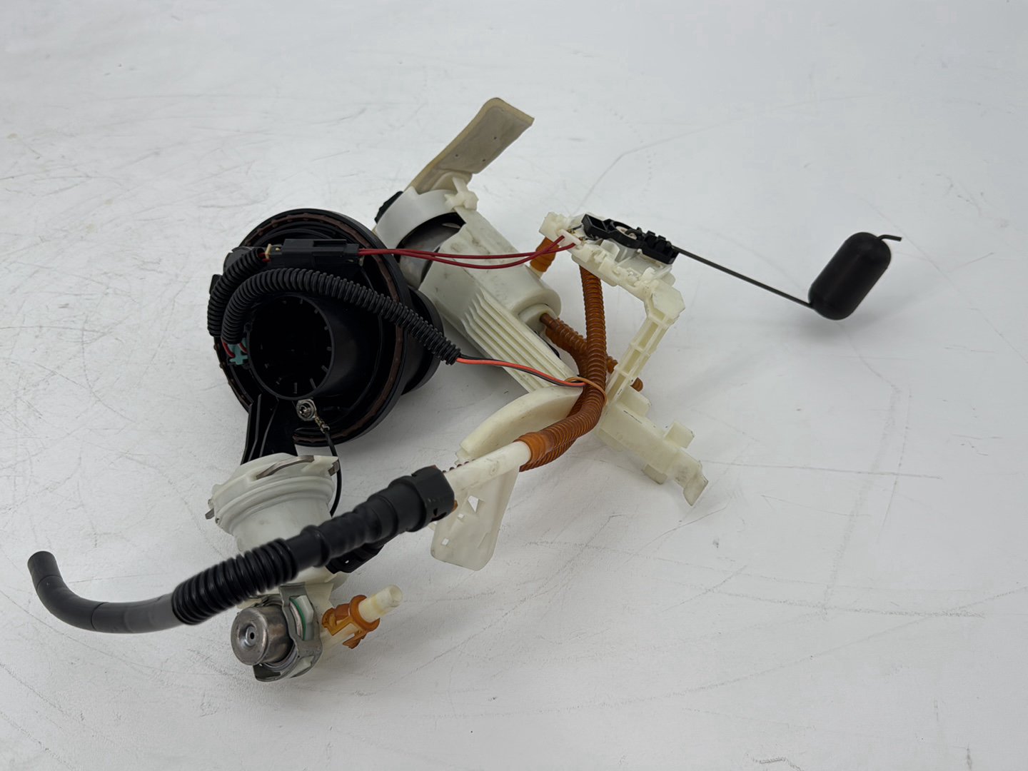 2008 - 2016 Harley-Davidson Touring Electra Glide Ultra Fuel Pump Gas Gasoline Petrol Sending