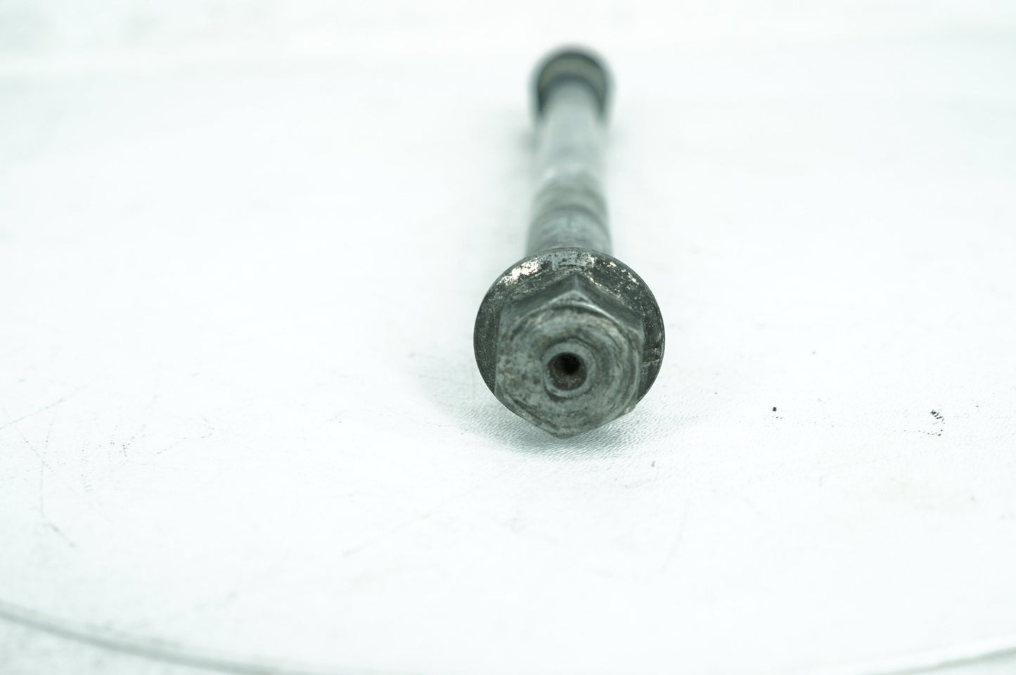 1999 - 2006 Harley-Davidson Touring Electra Glide Ultra Rear Wheel Axle Bolt Shaft 41110-89