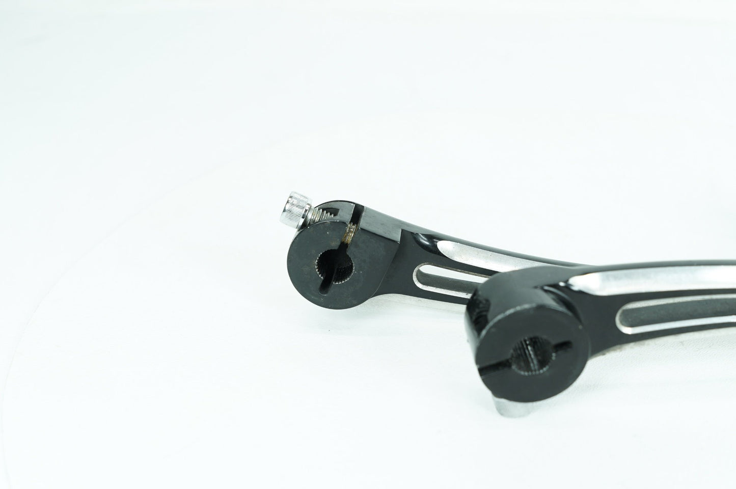 2008 - 2016 Harley-Davidson Touring Road Glide Gear Shifter Lever Pedal Pedals 33895-82D