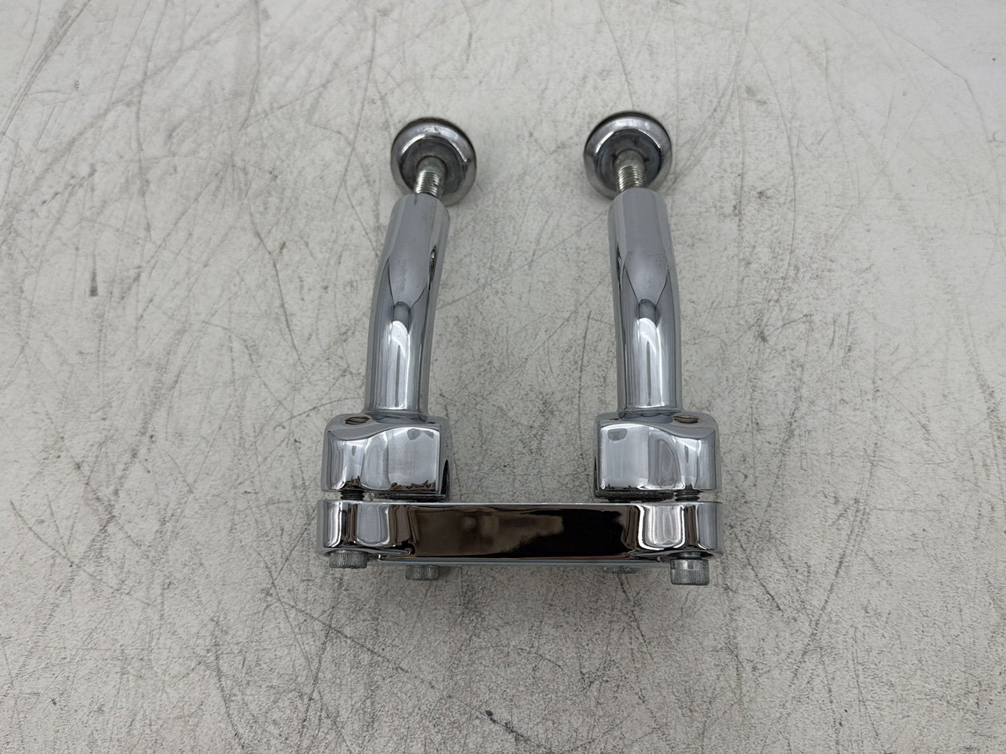 2000 Harley Softail FLSTC Heritage Classic OEM Front Handlebar Riser Top Clamp Chrome
