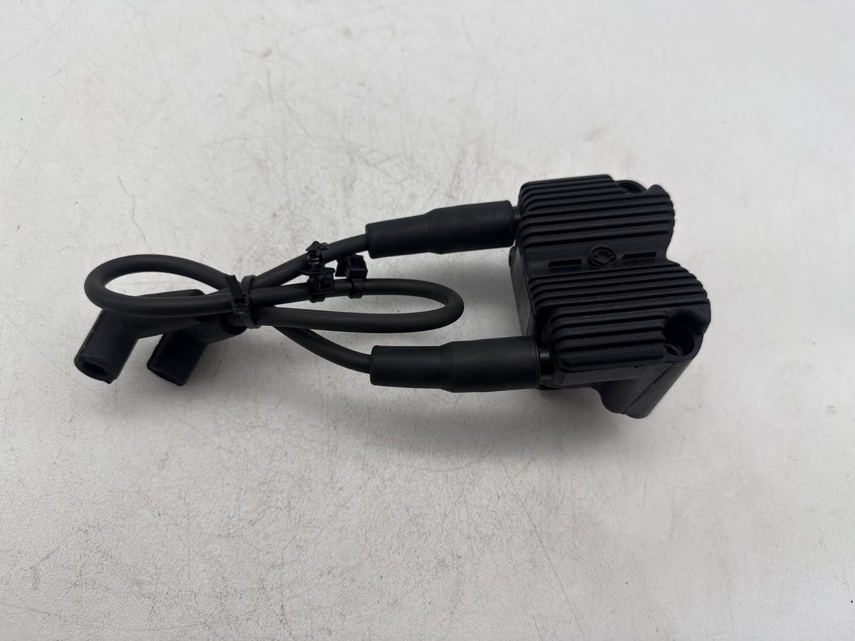 2014 Harley Softail Slim FLS OEM Ignition Coil Spark Plugs Cable