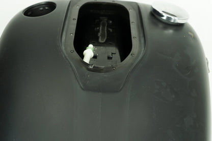 2007 - 2017 Harley-Davidson Dyna Street Bob Fuel Gas Tank Gasoline Reservoir  	61593-10