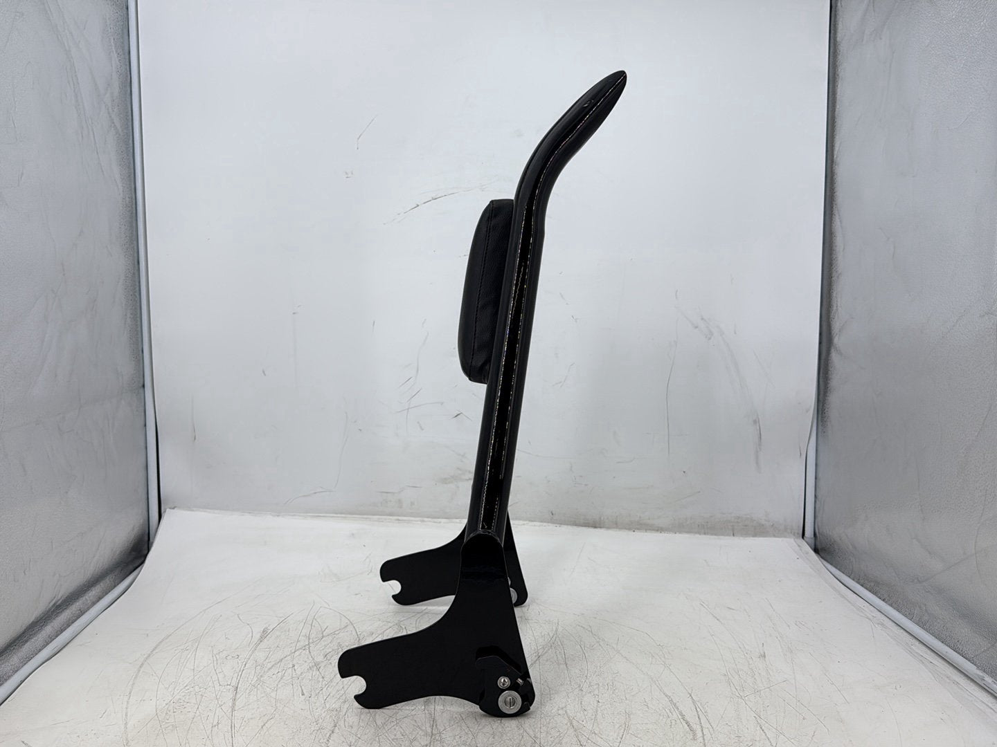 07 Harley Electra Glide Touring Ultr OEM Rear Sissy Bar w/ Backrest Cushion Pad
