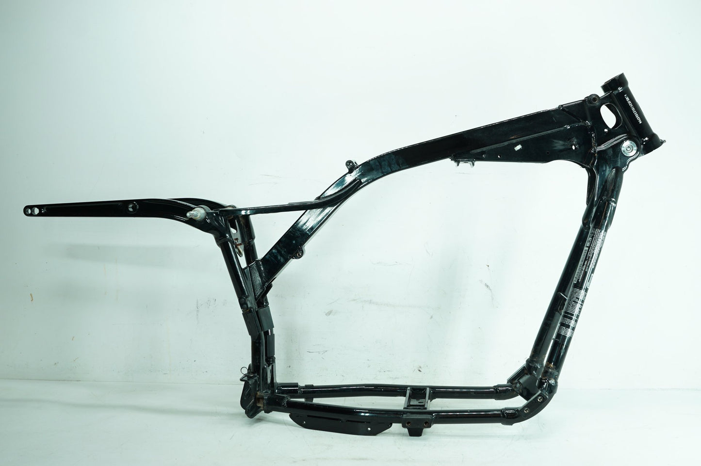 2012 - 2018 Harley-Davidson Dyna Switchback Body Main Frame Chassis CLN CLR 47745-06B