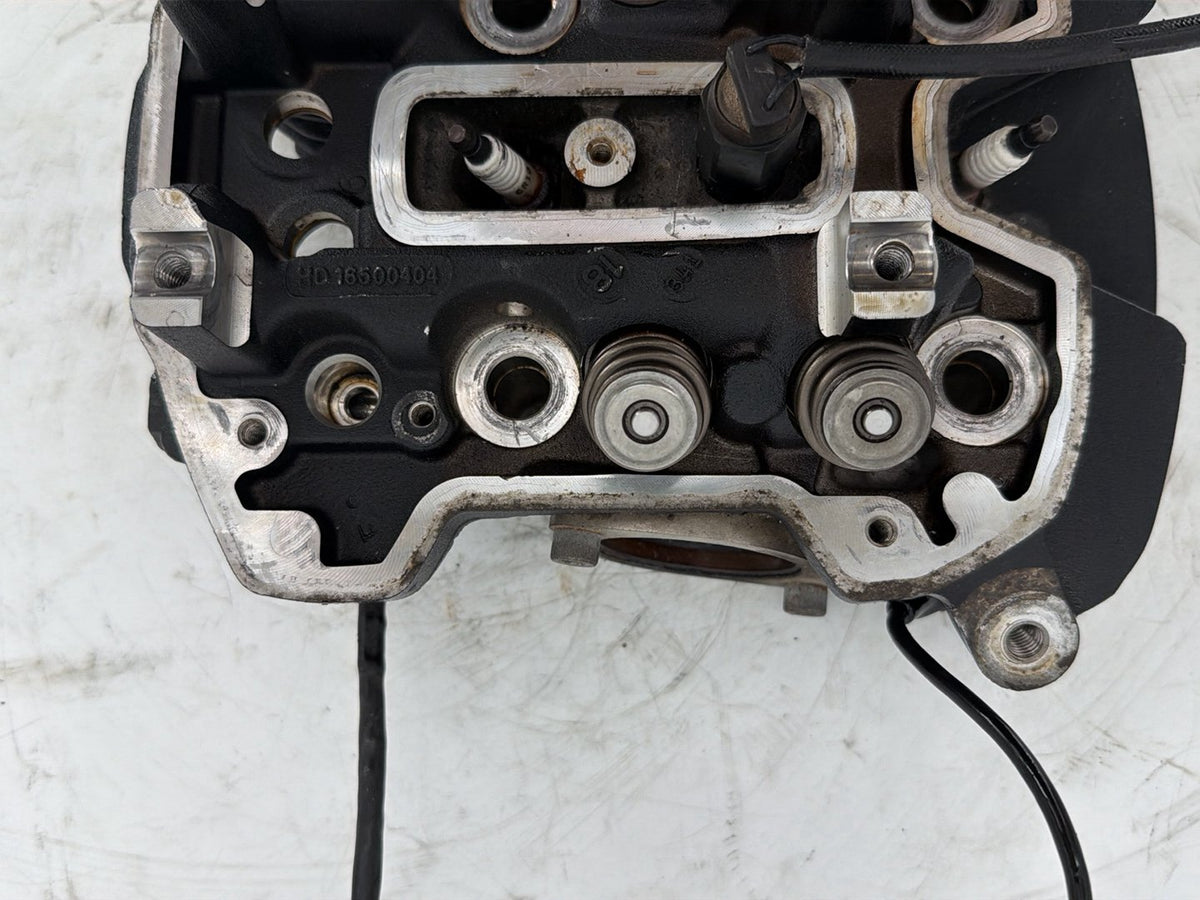 2019 Harley Touring FLHT Electra Glide OEM Rear Twin Cam Engine Cylinder Head