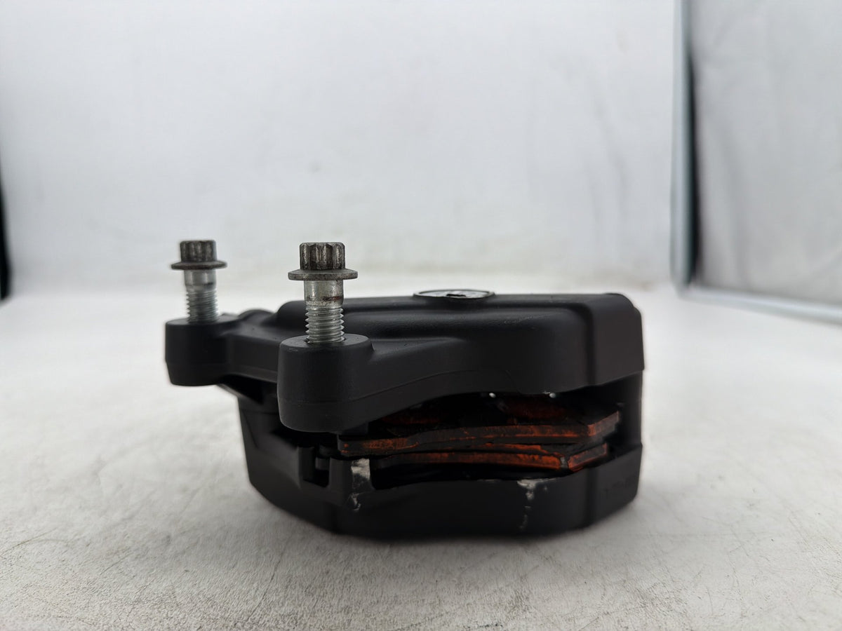 2011 Harley Electra Glide Touring Police OEM Front Left 1 Brake Caliper