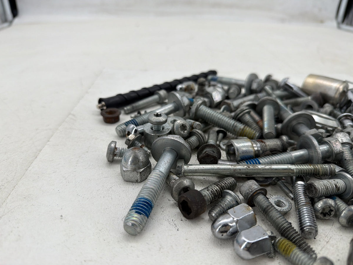 2016 Harley Dyna Fat Bob FXDF 103 OEM Hardware Bolts Nuts & Brackets
