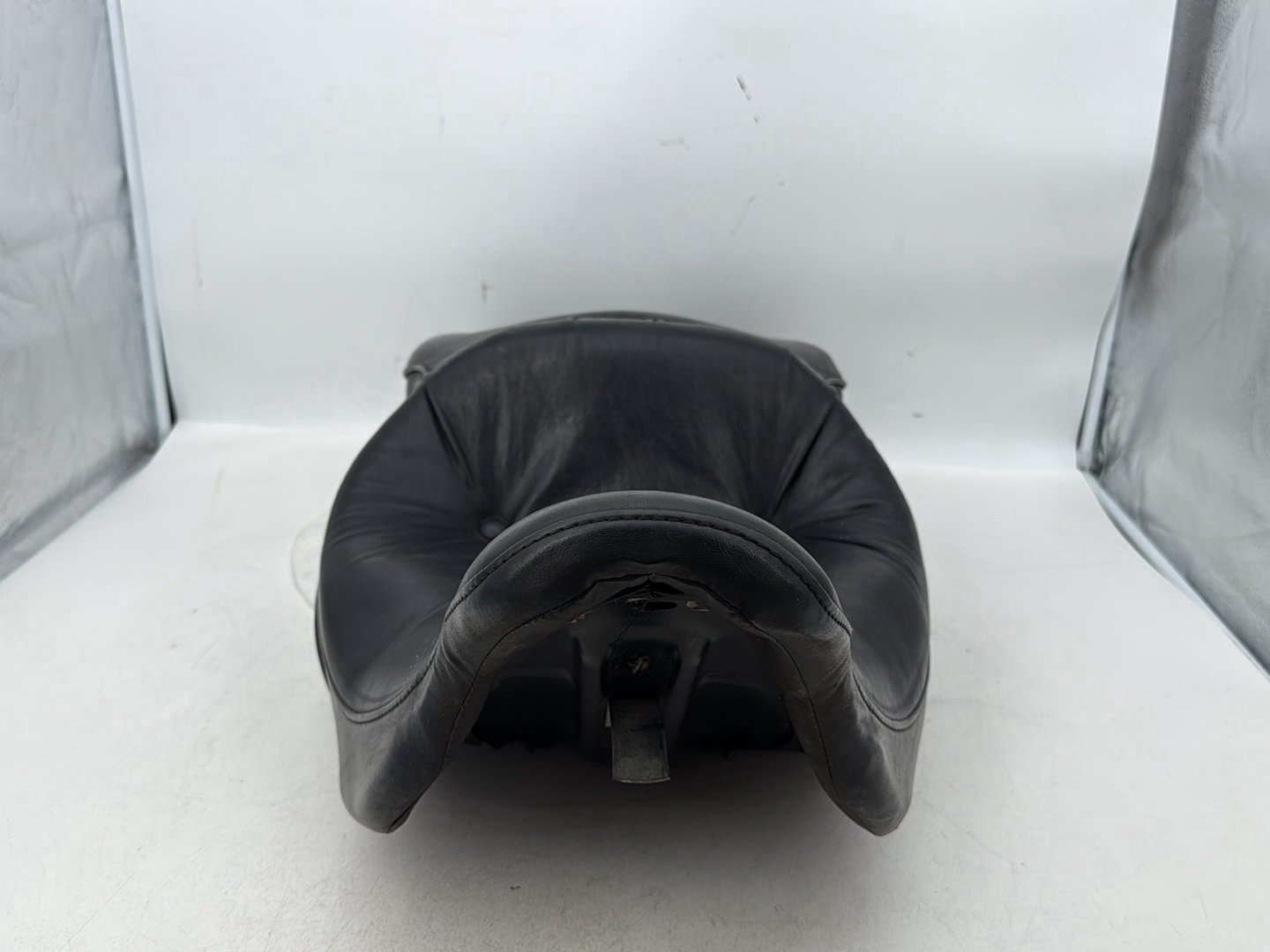 1999 - 2006 Harley-Davidson Touring Electra Glide Passenger Rider Driver Seat Saddle 51704-05