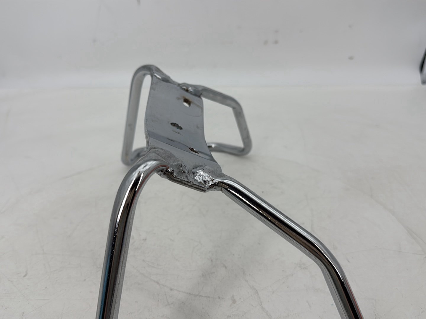 1999 - 2006 Harley-Davidson Touring Electra Glide Rear Passenger Handrail Grab Bar Hand Rail  	91583-99