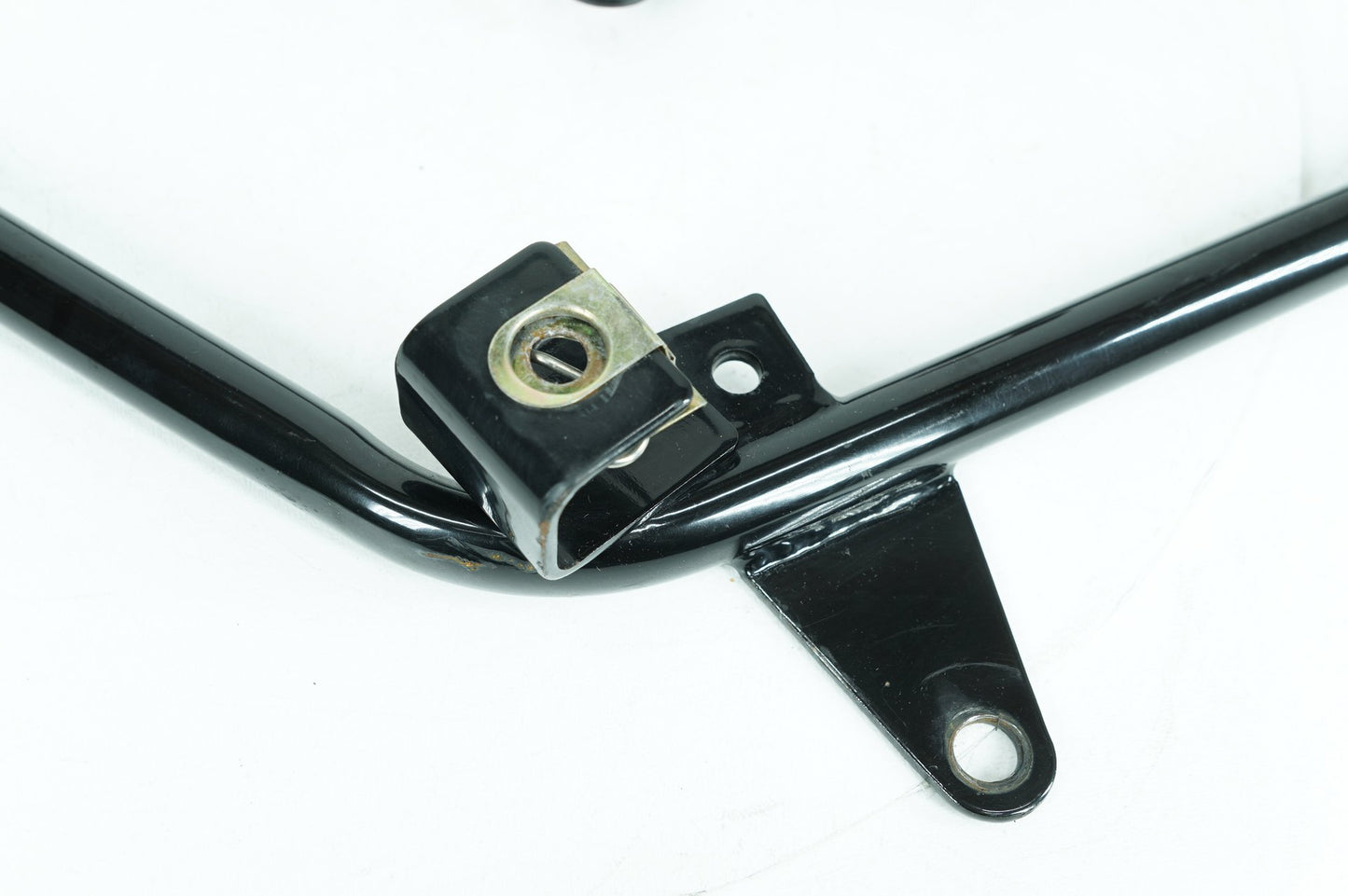 1999 - 2006 Harley-Davidson Softail Deluxe Rear Left Right Saddlebag Guard Rails Bar 49207-09A