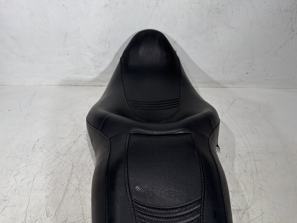 2012 Harley Electra Glide Touring Ultra OEM Passenger Rider Driver Seat Saddle