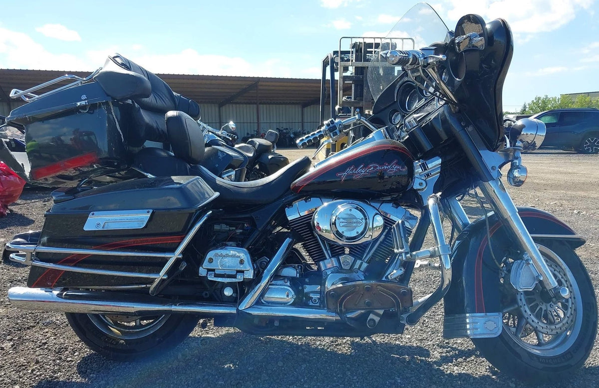 1999-2006 Harley-Davidson Electra Glide FLHT Touring