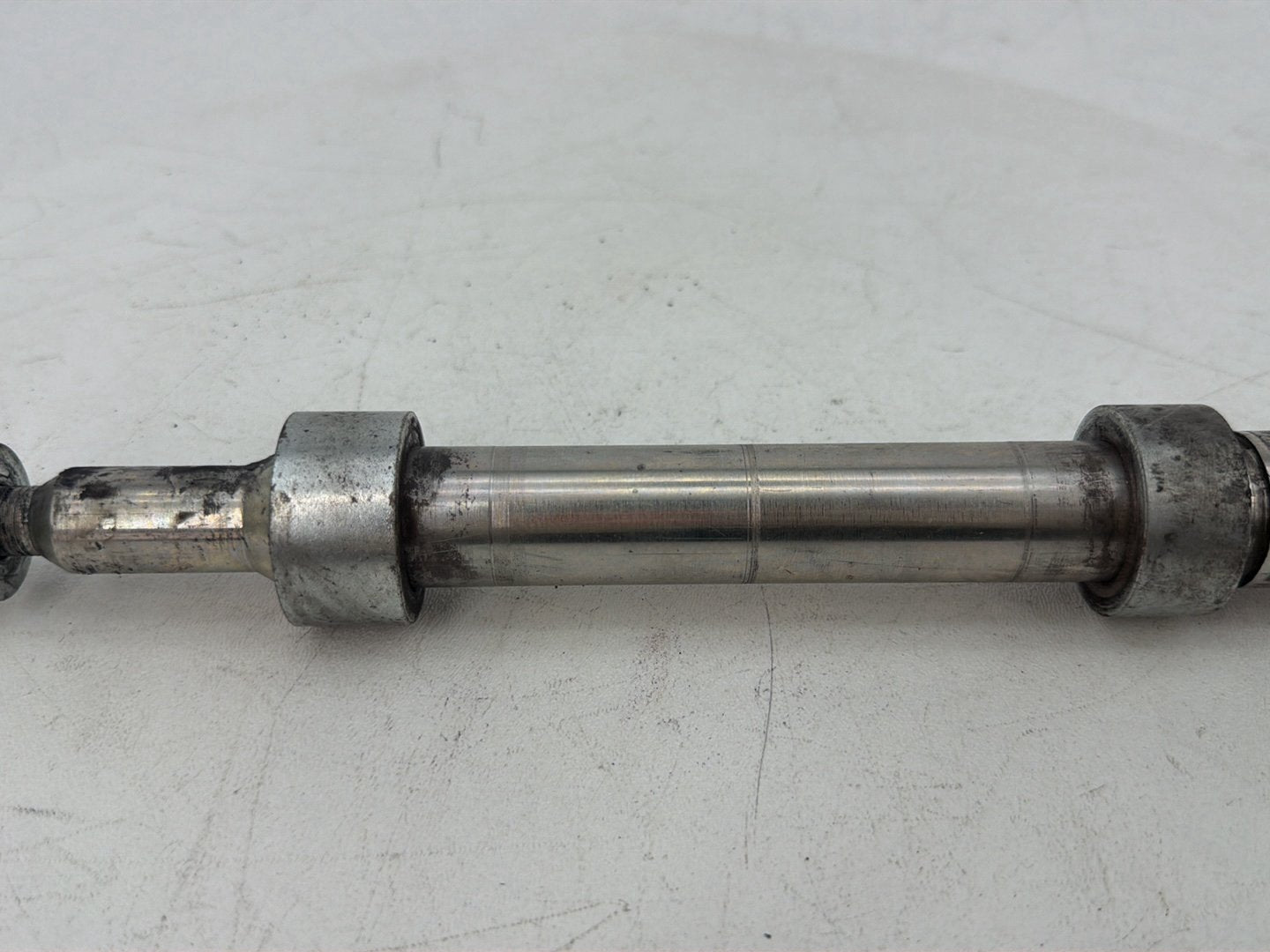 2007 - 2017 Harley-Davidson Dyna Super Glide Custom Front Wheel Axle Bolt Shaft 40928-06