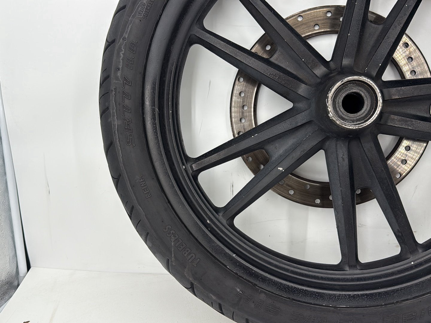 2007 - 2012 Harley-Davidson Dyna Super Glide Front Wheel Rim Tire  	40973-08