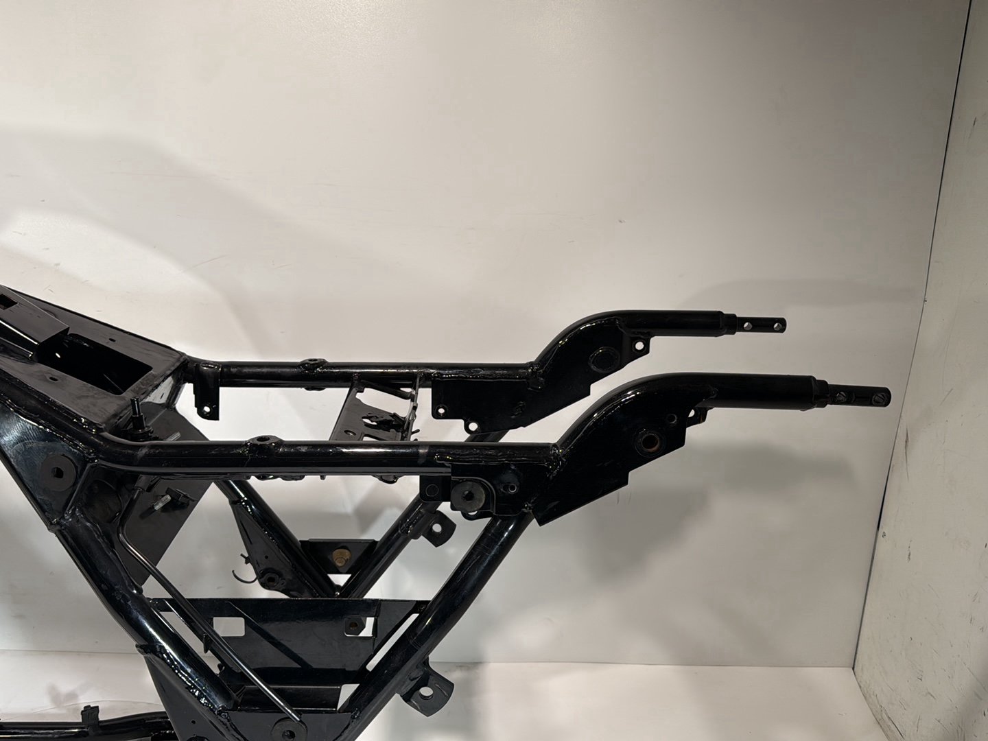 1999 - 2006 Harley-Davidson Touring Electra Glide Classic Body Main Frame Chassis NO Title 47900-01