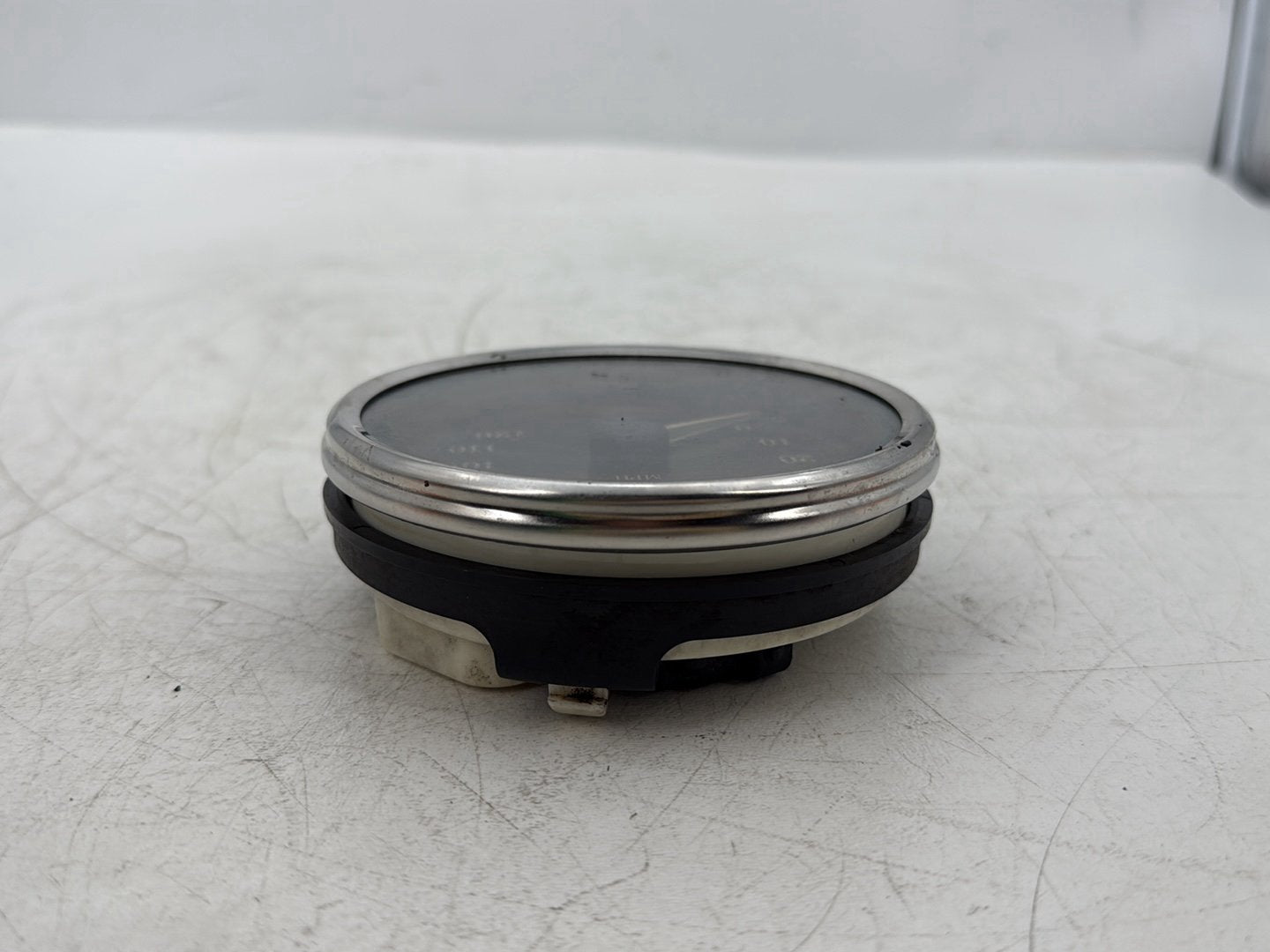 2005 Harley Dyna FXDWG Wide Glide OEM Speedo Speedometer Gauge Cluster