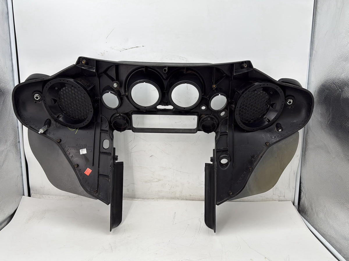 2007 Harley Touring FLHTP Electra Glide Police OEM Front Inner Batwing Fairing Cover