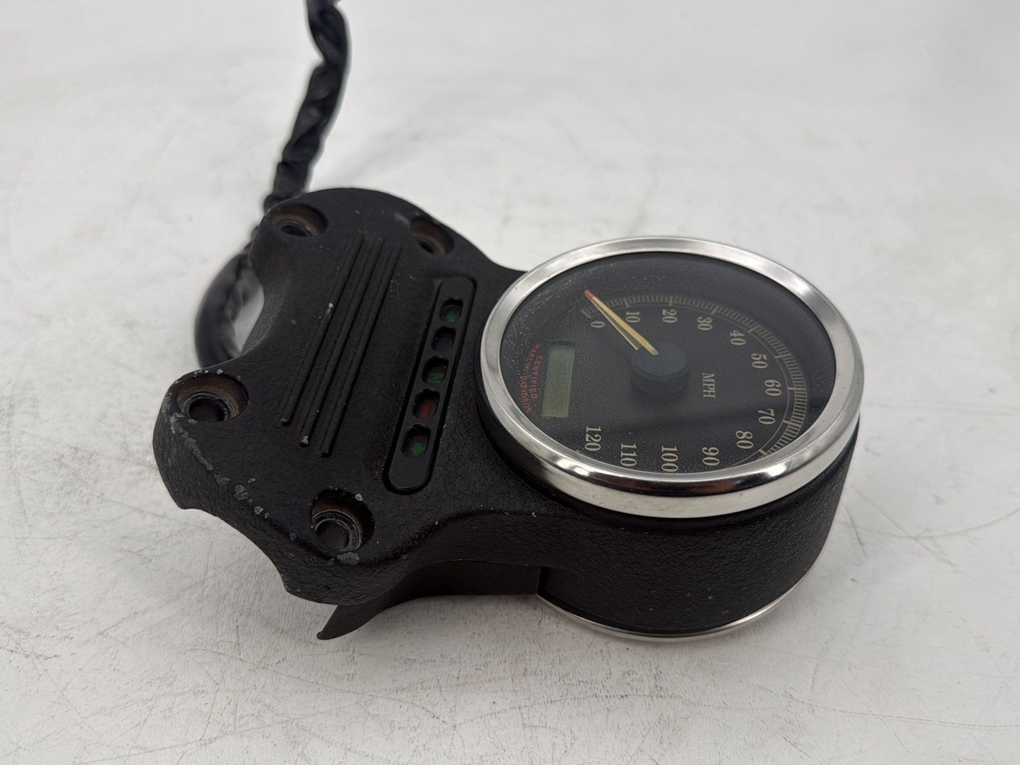1999 - 2006 Harley-Davidson Dyna Super Glide Speedo Speedometer Gauge Cluster 67025-04