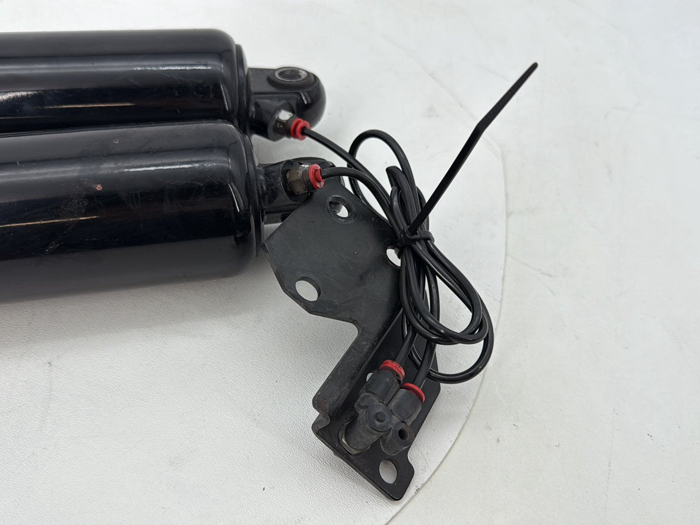 2007 Harley Street Glide Touring FLHX OEM Rear Left Right Shock Absorbers