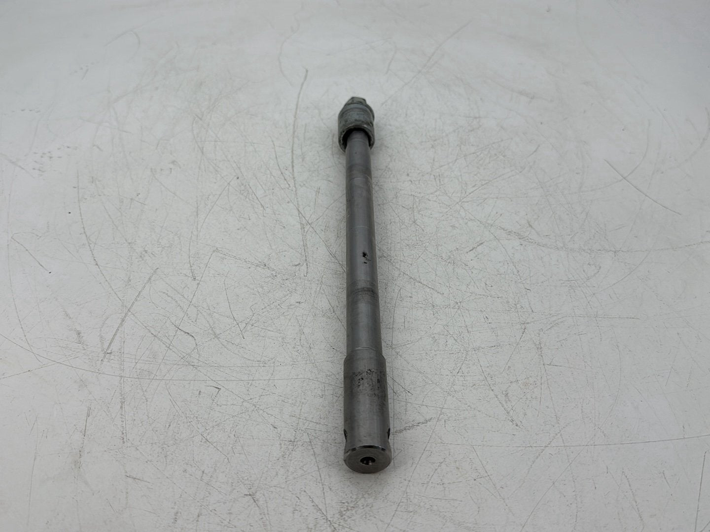 1995 Harley Touring FLHTCI Electra Glide Classic OEM Front Wheel Axle Bolt Shaft
