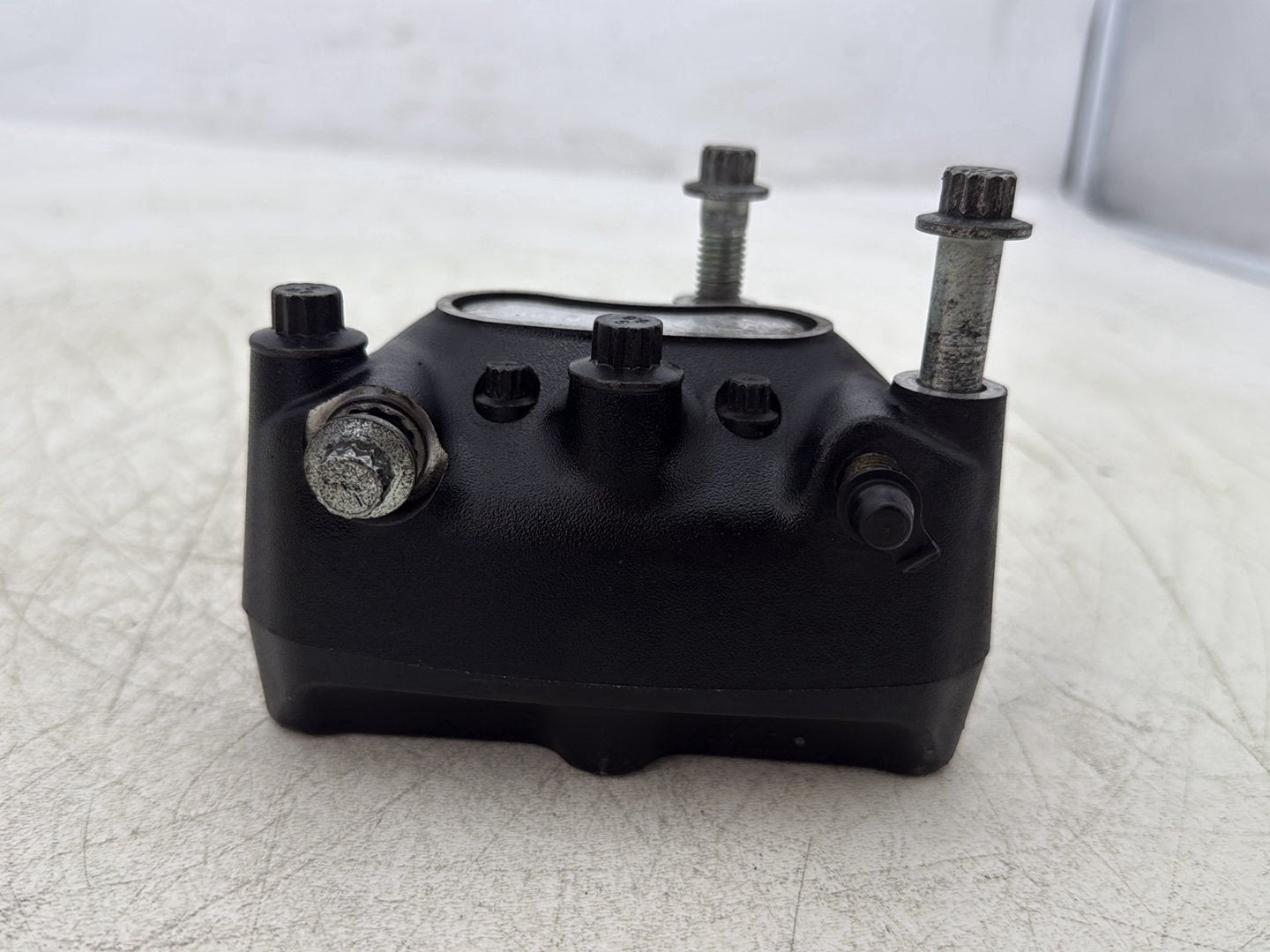 2004 Harley Dyna Super Glide FXDI OEM Front Left 1 Brake Caliper