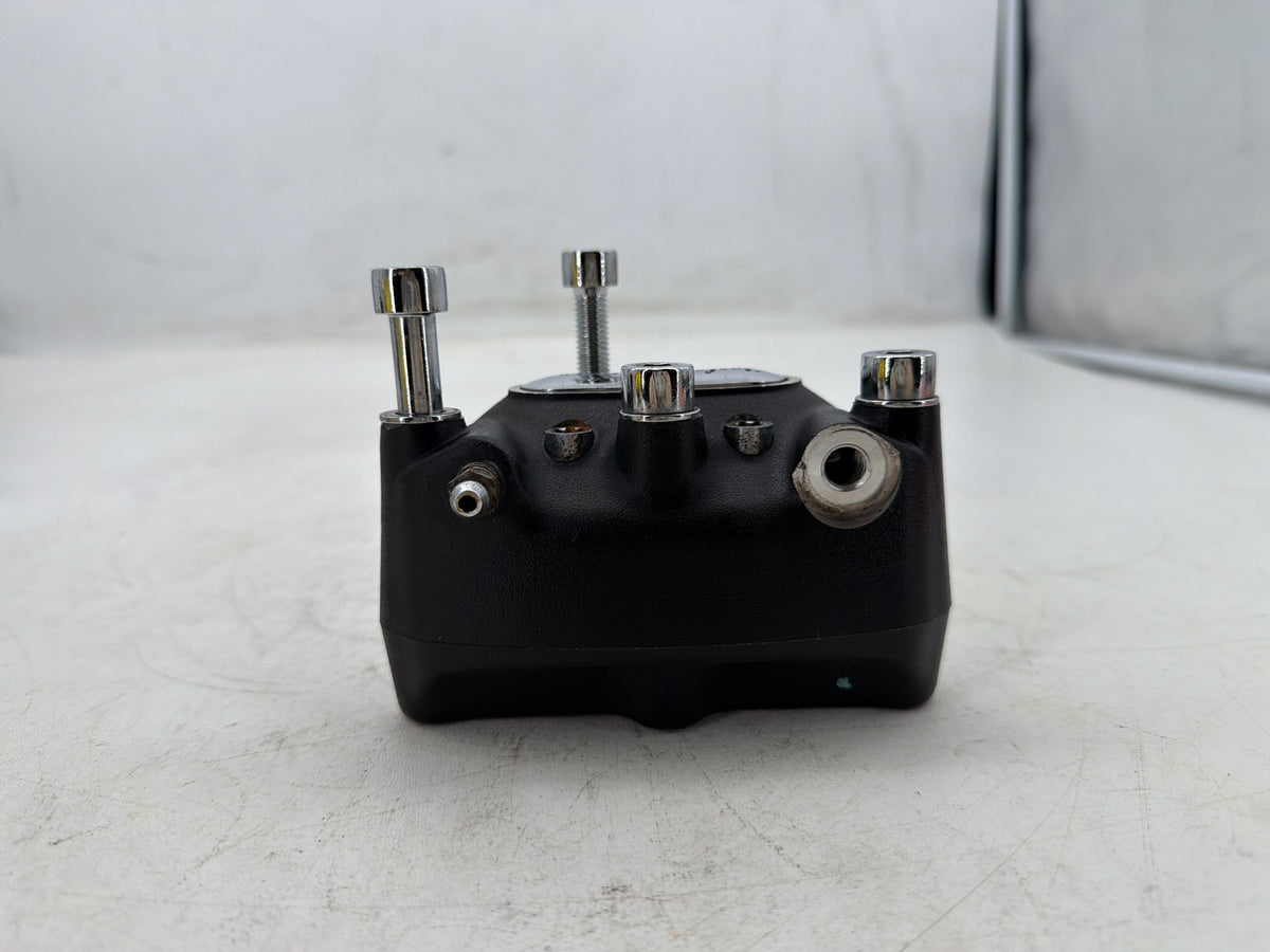 2004 Harley Electra Glide Touring Ultra OEM Front Right 1 Brake Caliper