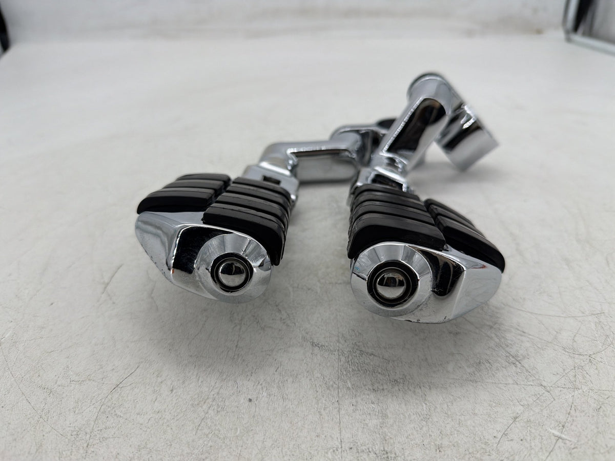01 Harley Heritage Softail Front Right Left Highway Foot Pegs Kuryakyn 7993