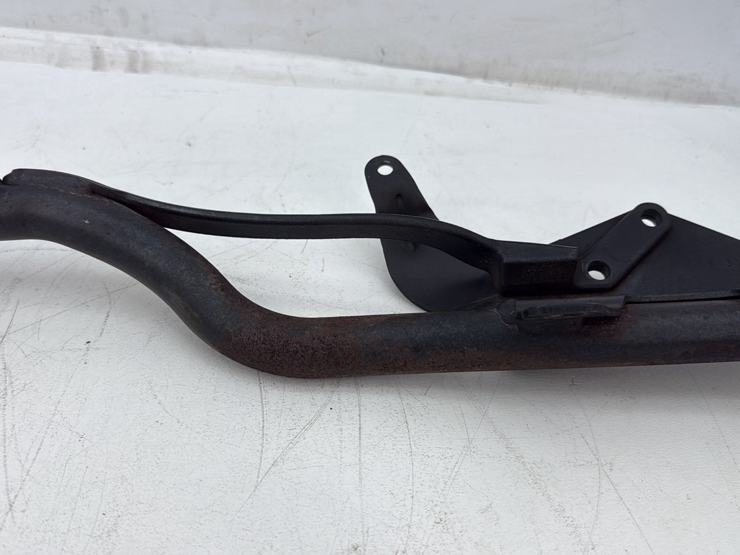 2013 Harley Forty-Eight Sportster 1200X OEM Exhaust Muffler Interconnect Bracket Support Bar