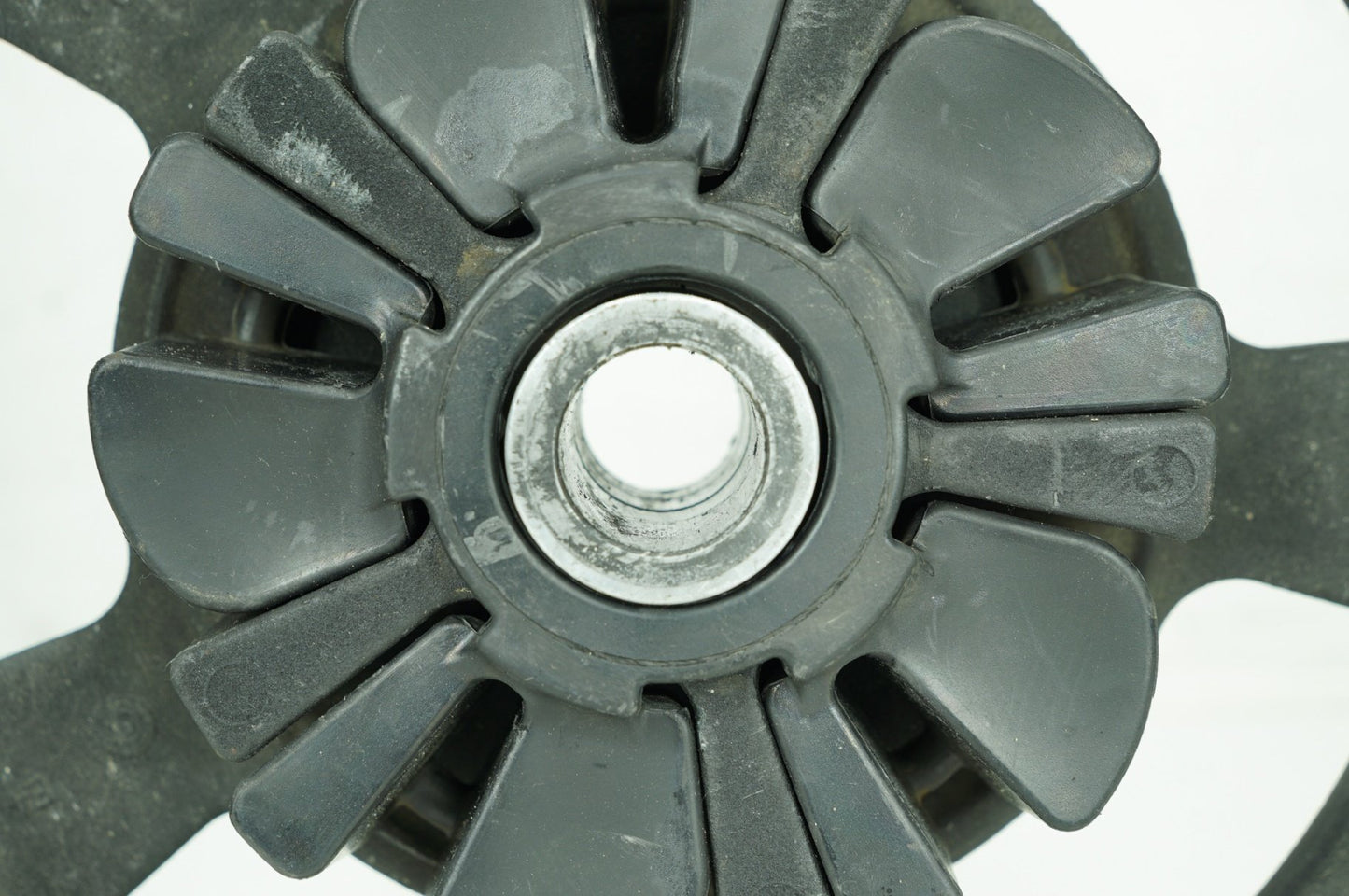 2009 - 2016 Harley-Davidson Touring Street Glide Rear Driver Pulley Sprocket 40217-09