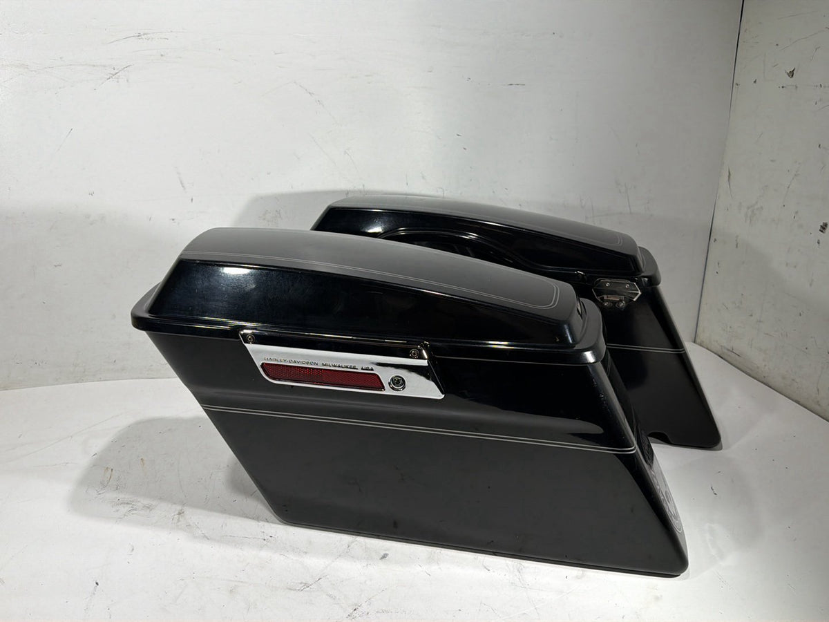 2005 Harley Electra Glide Touring Ultra OEM Left Right Saddlebags Luggage NOKey