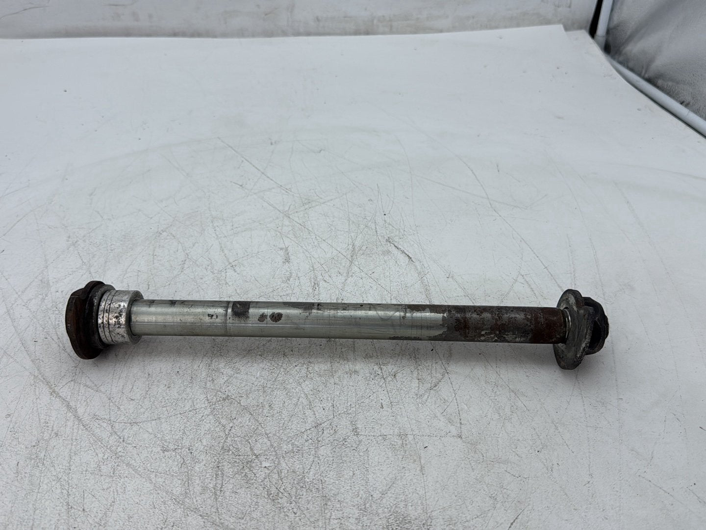 2013 Harley Electra Glide Touring Ultra FLHTCUI OEM Rear Wheel Axle Bolt Shaft