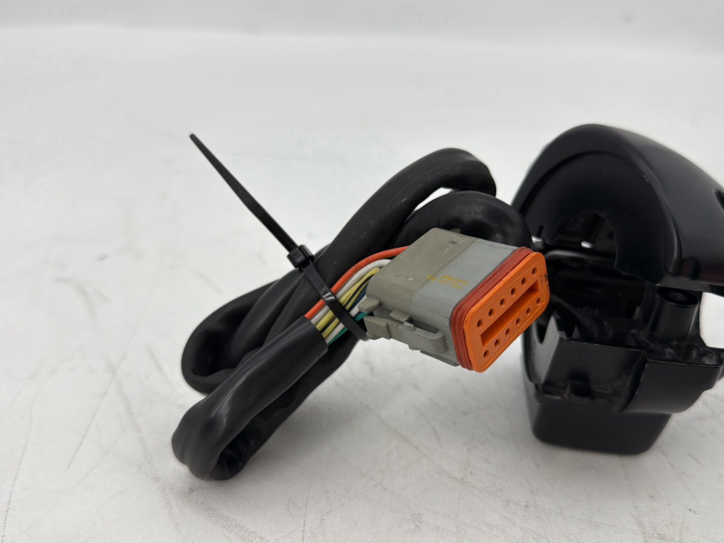 2007 - 2012 Harley-Davidson Touring Electra Glide Ultra Left Turn Signal Headlight Switches Controls 	71567-96