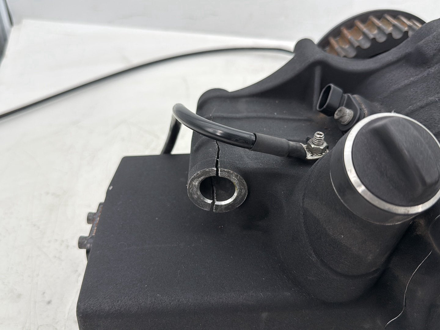 2012 Harley Road Glide Touring FLTRX Custom OEM 6 Speed Transmission Gearbox