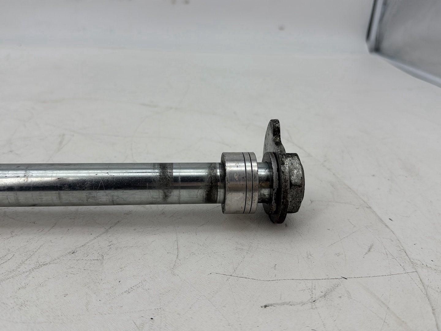 2007 - 2012 Harley-Davidson Touring Electra Glide Ultra Rear Wheel Axle Bolt Shaft 	41056-08
