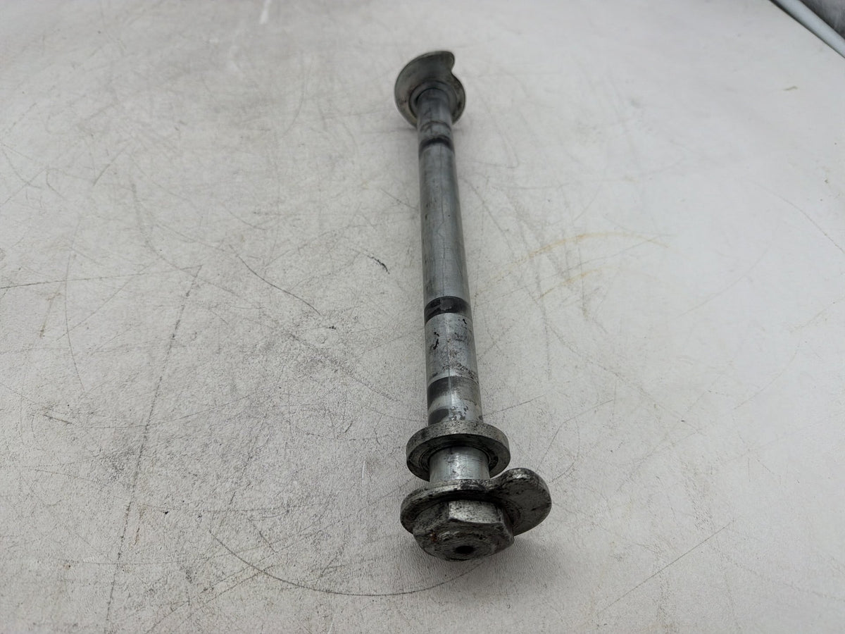 2009 Harley Electra Glide Touring CVO Screamin Eagle Rear Wheel Axle Bolt Shaft