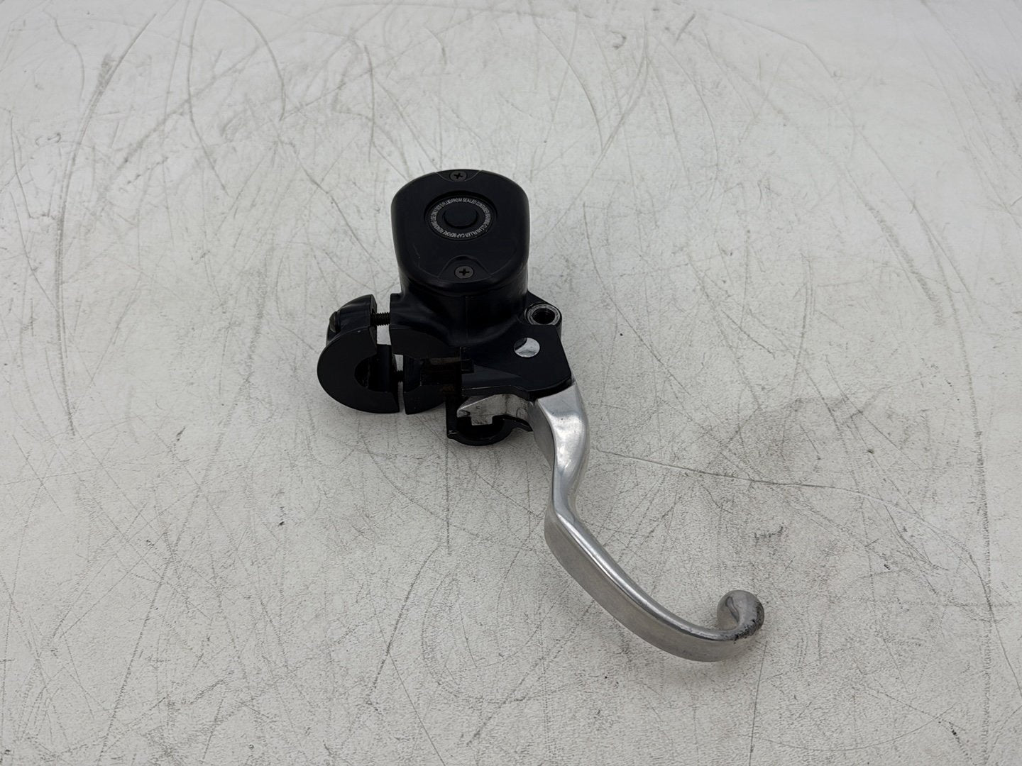 2006 Harley Sportster XL883L 883 Low OEM Front Right Brake Lever Master Cylinder